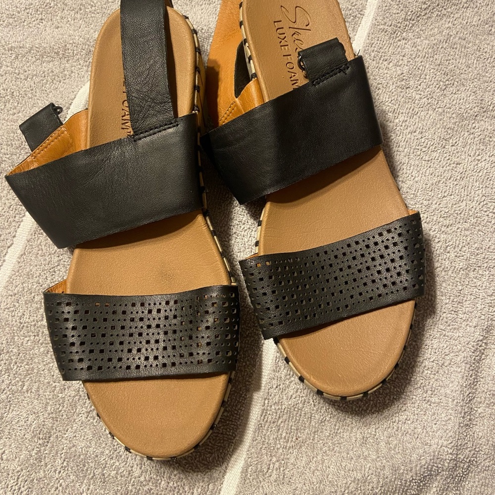 Size 7 sketchers platforms